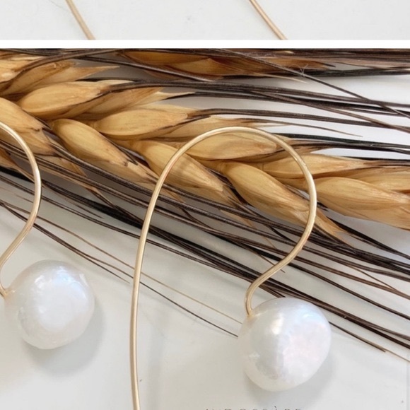 Freshwater Pearl Threader Earrings - Picture 6 of 6